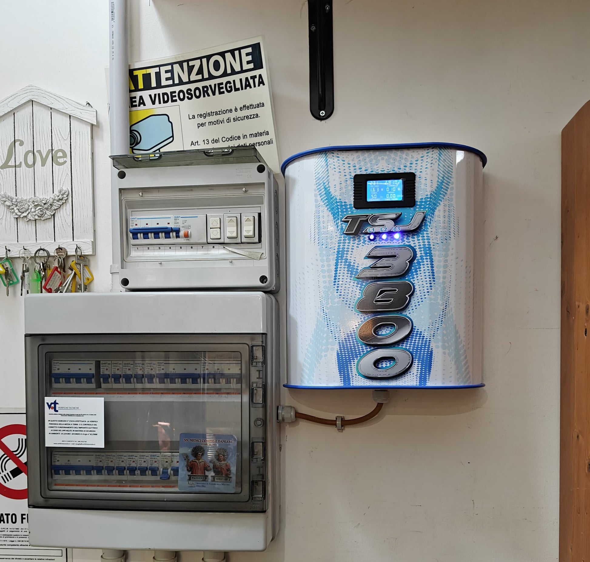 TSJ3800 – Smart Energy Saver for Small Businesses and Homes (Up to 30kW)