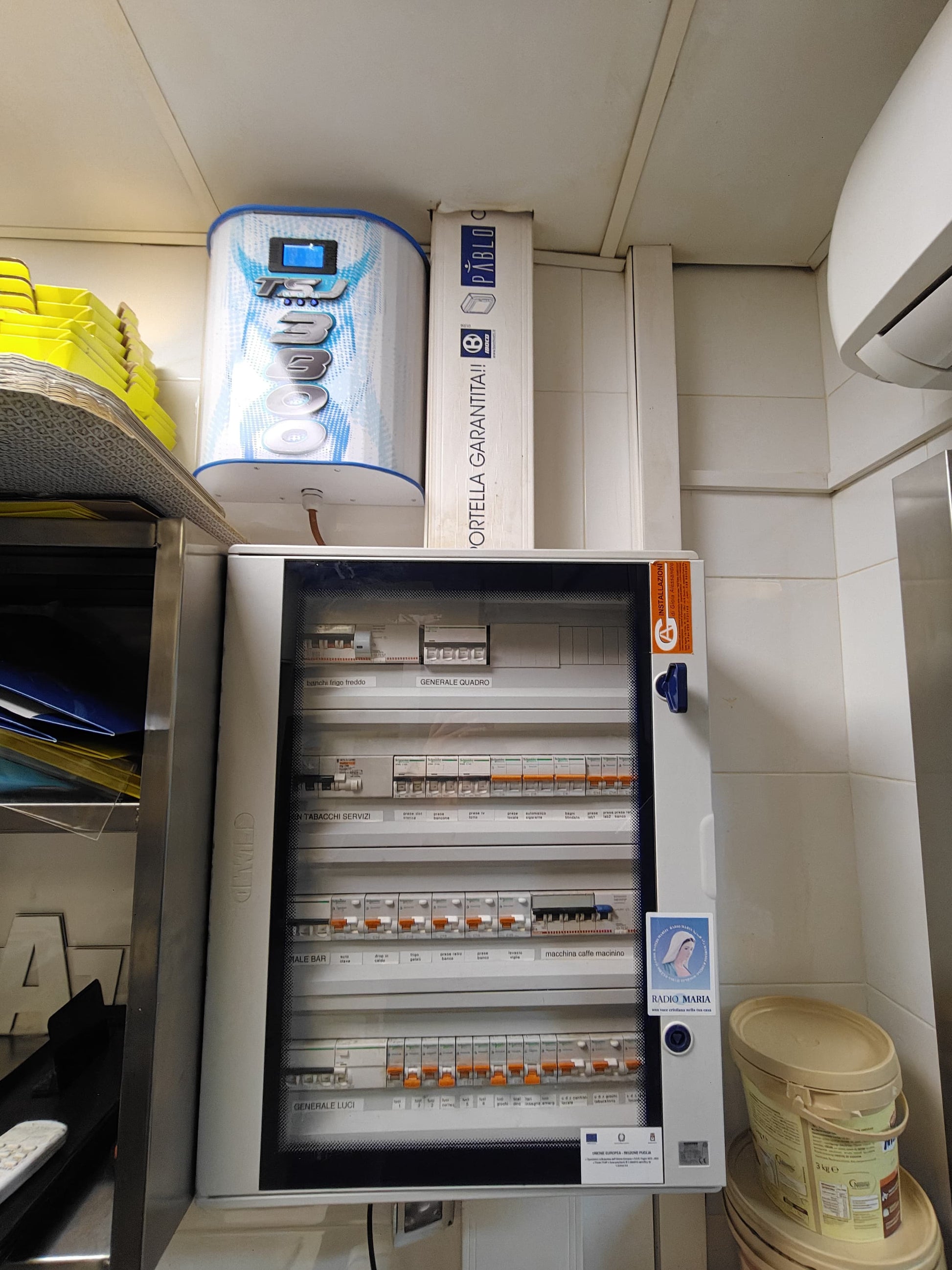 TSJ3800 – Smart Energy Saver for Small Businesses and Homes (Up to 30kW)