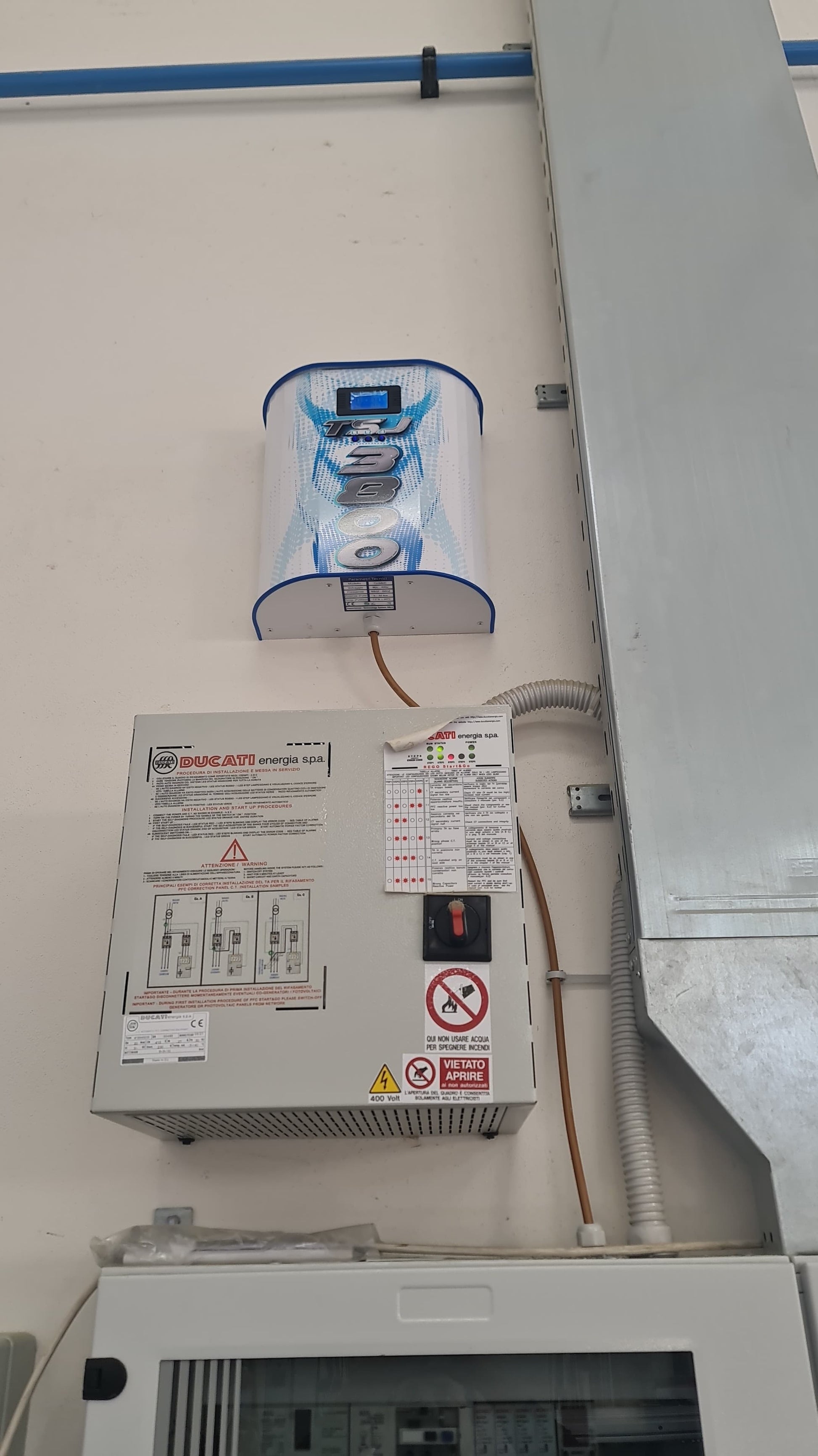 TSJ3800 – Smart Energy Saver for Small Businesses and Homes (Up to 30kW)
